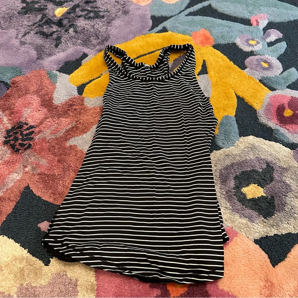 Lululemon black & white striped workout tank